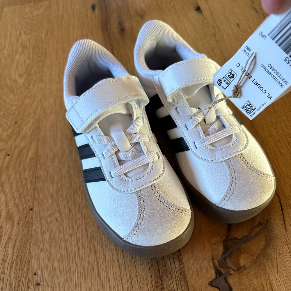Adidas VL COURT - New!!